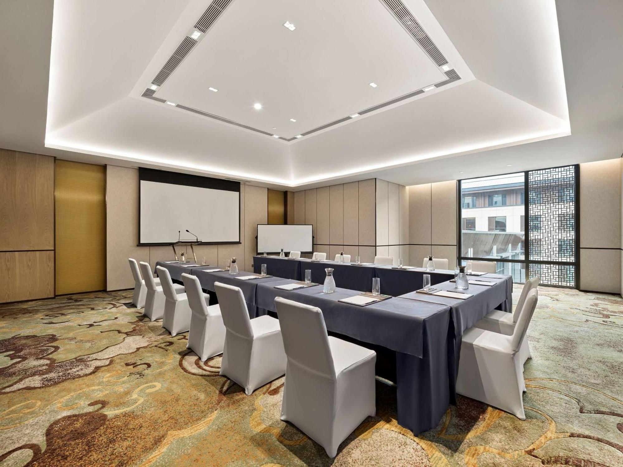 ホテル Doubletree By Hilton Beijing Badaling Yanqing エクステリア 写真